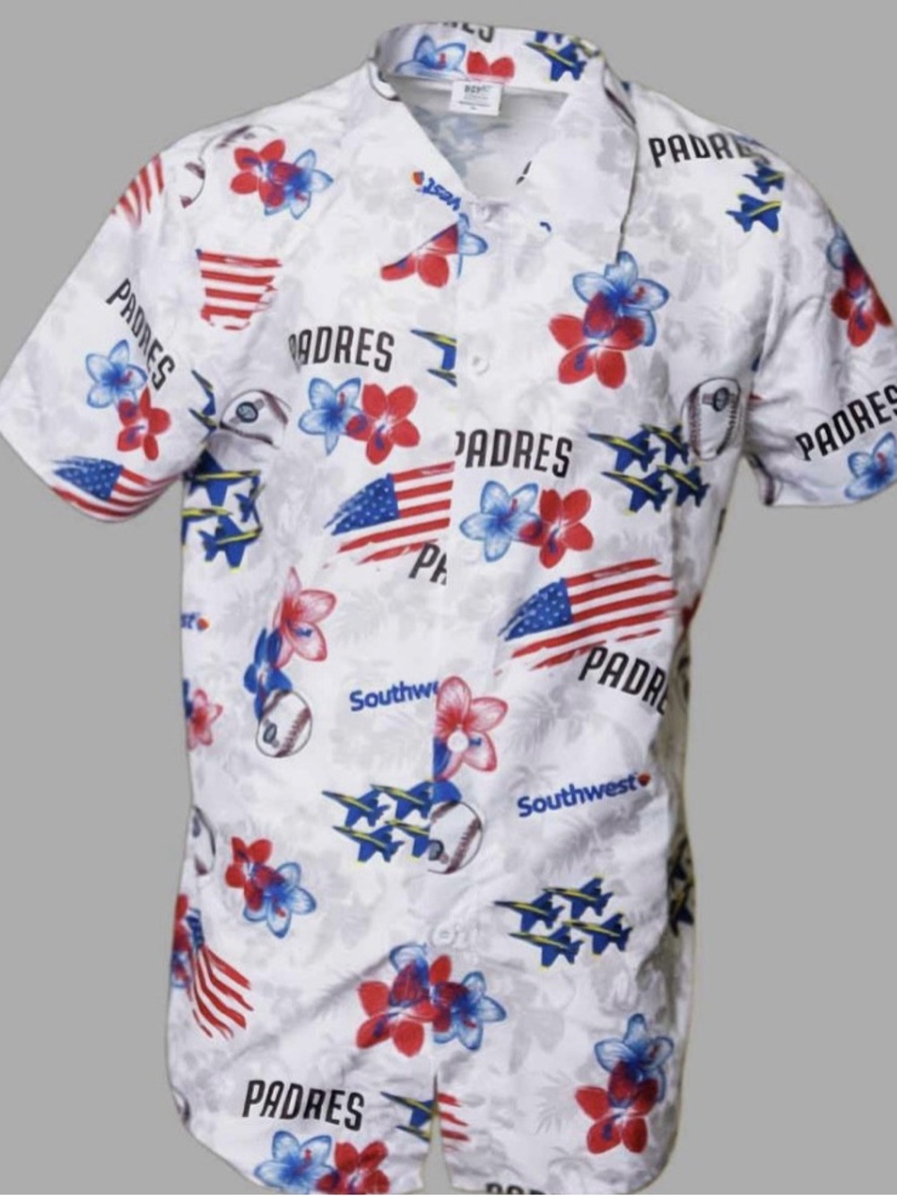New in plastic San Diego Padres 2026 exclusive Hawaiian tee limited edition